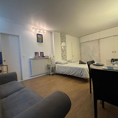 Appartement Des Champs Elysees パリ エクステリア 写真